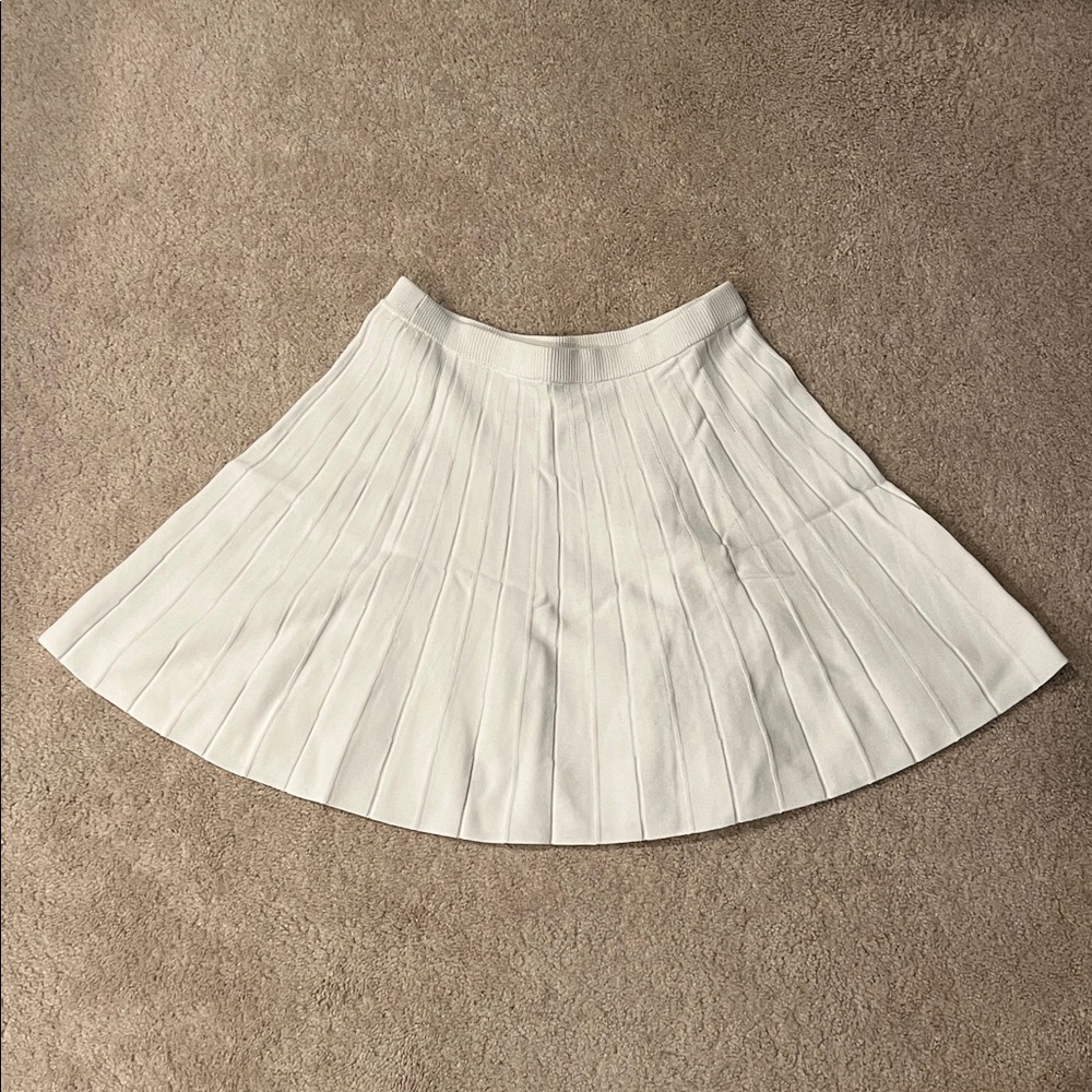 a new day Cream A-Line Pleated Skirt tennis skirt not lined. No shorts